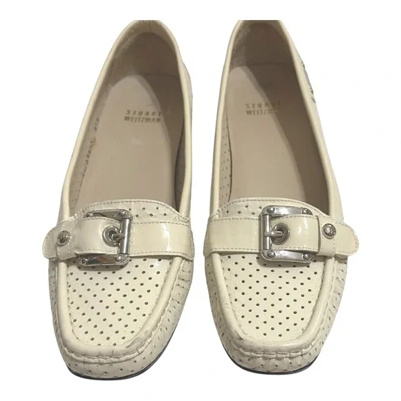 Stuart Weitzman Cream Leather Perforated Loafers Buckle Detail Slip On Size 8.5 - Picture 1 of 7